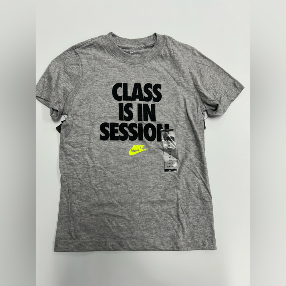 Nike Sportswear Graphic 'Class Is In Session' T-Shirt